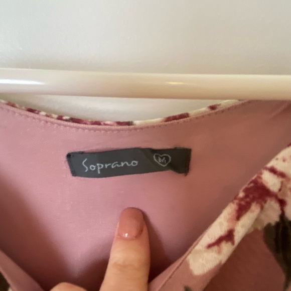 Floral dress. Size M. Perfect for weddings! - Picture 2 of 3